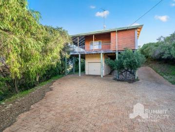 Ocean Views & Coastal Lifestyle on 1634sqm