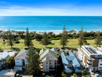 Ocean Views, Generous Proportions & Unbeatable Convenience
