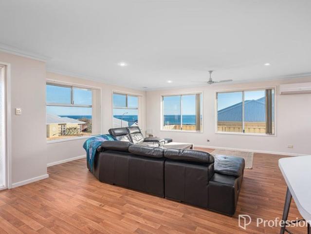 Ocean Views & Huge Shed!