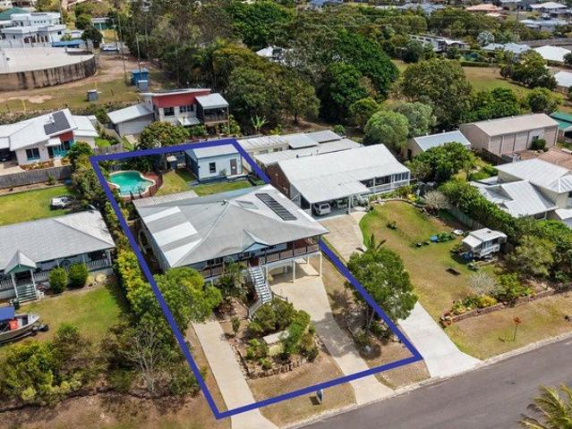 Ocean Views, Pool, Upstairs/Downstairs Living And Separate Shed @ Kawungan, Hervey Bay!