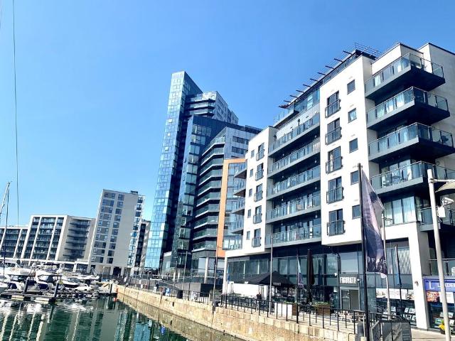 OCEAN VILLAGE, SO14 2 bed apartment to rent £1,600 pcm £369 pw