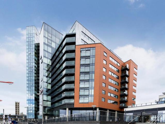 Ocean Way, Southampton SO14 2 bed apartment to rent £2,100 pcm £485 pw