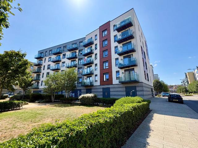 Ocean Drive, Gillingham ME7, Studio to rent, £1,100 pcm | PrimeLocation