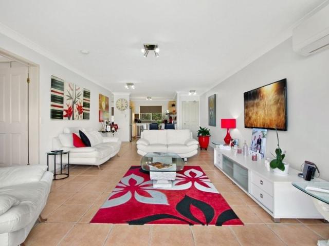 OCEAN FRONT COMPLEX ground level living