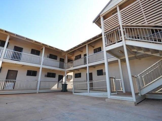 OCEAN FRONTAGE 1x1 Unit + Ocean Views + Includes Utilities