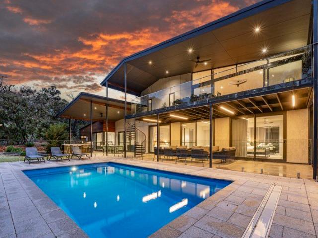 OCEAN GROVE | Architectural Luxury with Sweeping Ocean Views