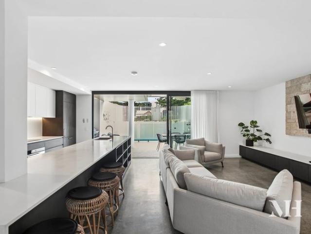 OCEAN LIFESTYLE LUXURY APARTMENT WITH PRIVATE POOL