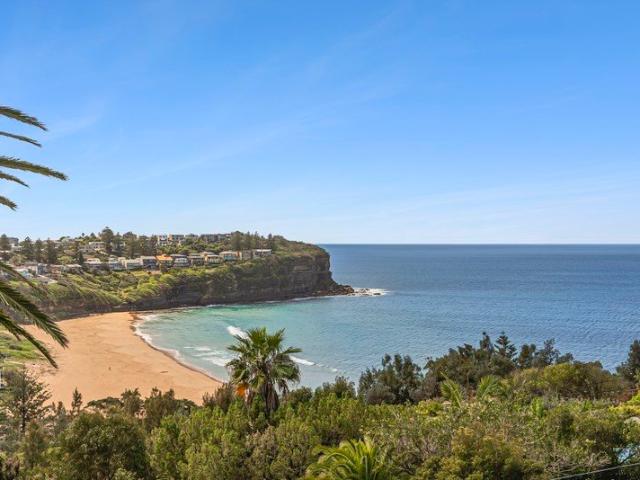 Ocean Panorama's from a Coveted Coastal Pocket