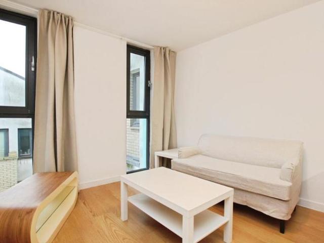 Ocean presents this furnished one bedroom property in the ever popular Verdigris Development in Old Market. *Video tour available