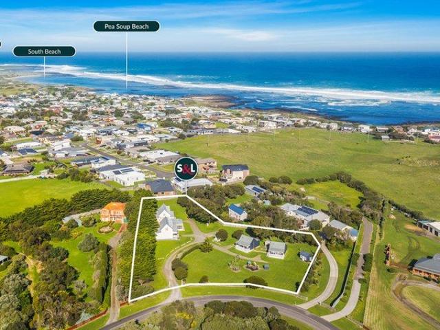 Ocean Ridge Retreat A Lifestyle & Accommodation Opportunity