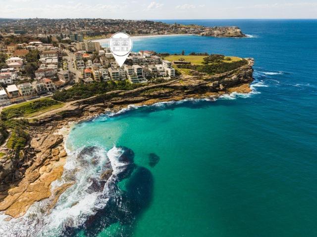 Oceanfront Opportunity On Mackenzies Point, The Ultimate Blank Canvas On Over 560sqm Mortgagee in Possession Sale