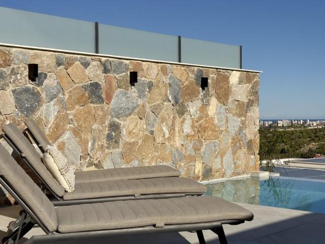 Oceanic Luxury es un residencial de lujo que se encuentra en. 80m² Rojales