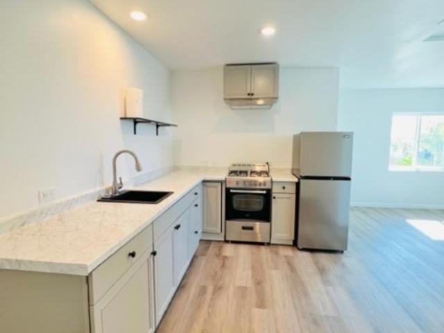 Oceanside CA 92058 106216004
