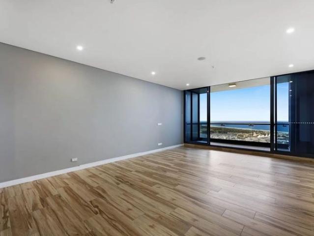 Oceanview Hillview Lv 30 luxury apt