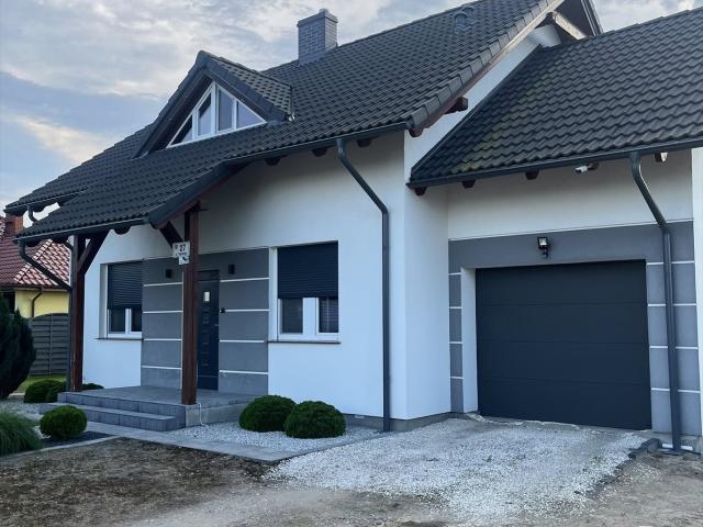 Na sprzedaż dom 108 m² z ogrodem w Ochodzy