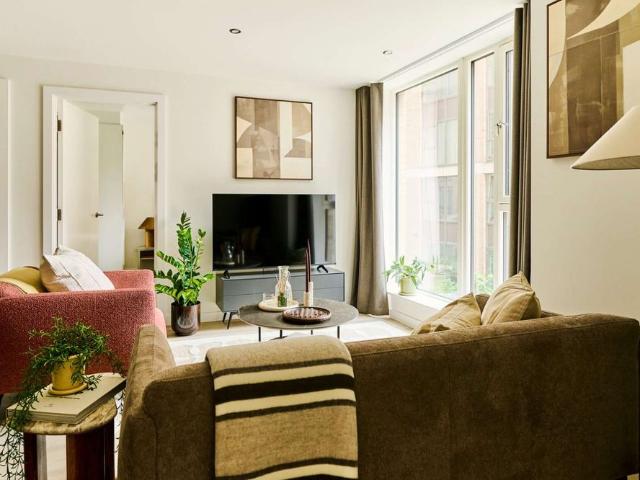 OCTOBER MOVE INS | RECENTLY REFURBISHED | 2 BED 1 BATH APARTMENT | PARKING AVAILABLE | PRIME LOCATION | 24 HOUR CONCIERGE | RESIDENTS GYM