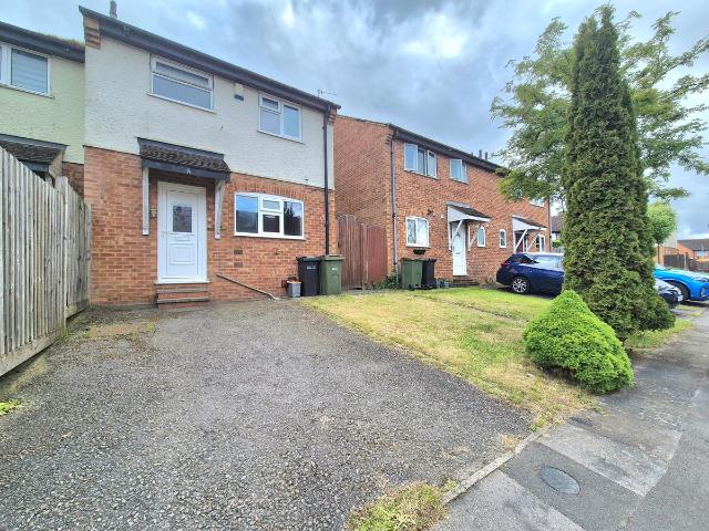 Oadby, Leicester LE2, 3 bed semi detached house to rent, £1,200 pcm | PrimeLocation