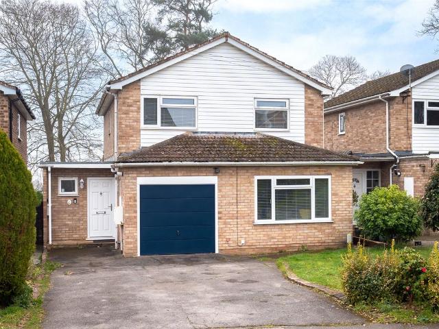 Oaktree Way, Sandhurst, Berkshire GU47, 4 bed detached house to rent, £2,750 pcm | PrimeLocation