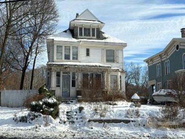 Oakwood Ave