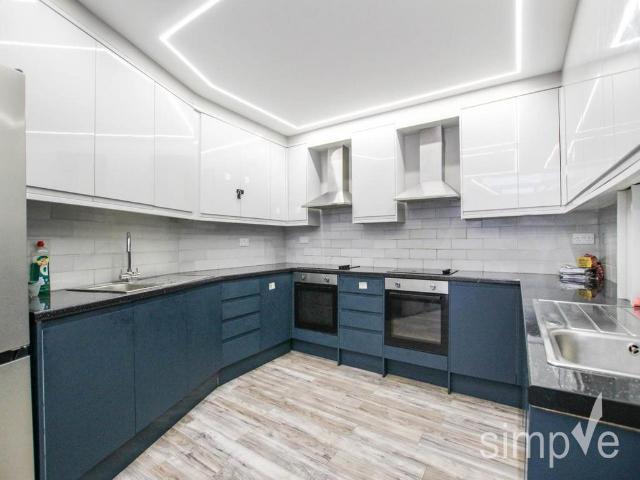 Oakwood Avenue, Southall, Middlesex 10 bed house to rent £12,000 pcm £2,769 pw