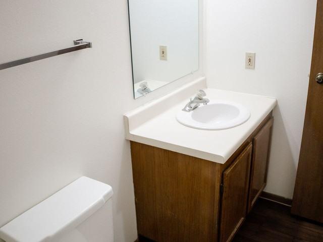 Oakwood Apartments 2 Bedroom Apartment for Rent at 3101 23rd St S, Fargo, ND 58103 Brunsdale