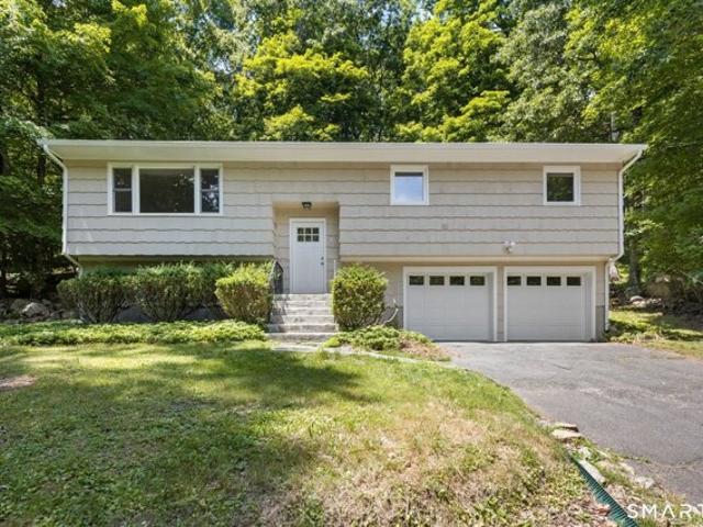 Oakwood Dr, New Fairfield, Home For Sale