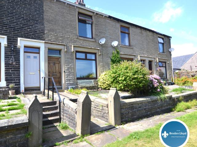 Oakwood Road, Accrington BB5 3 bed terraced house to rent £1,150 pcm £265 pw
