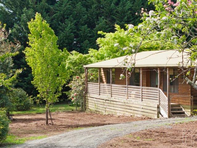 Oak Cottage | A Glenlyon Country Retreat