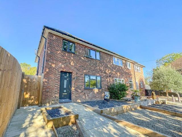 Oak Crescent, Dry Drayton, Cambridge 3 bed end of terrace house to rent £1,650 pcm £381 pw