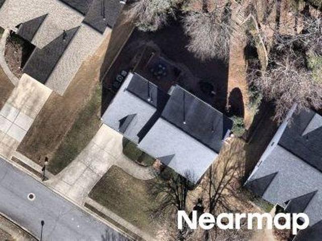 Oak Bluff Dr