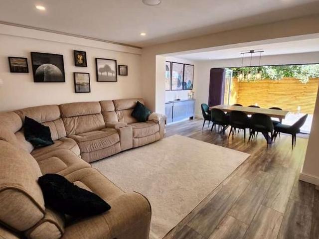 Oak Green, Dudley, DY1