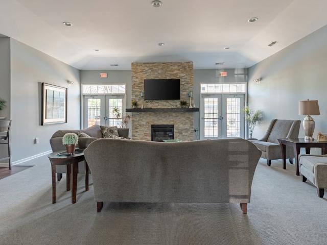 Oak Grove Crossing Apartments 2 Bedroom Apartment for Rent at 7133 Castle Way, Newburgh, IN 47630