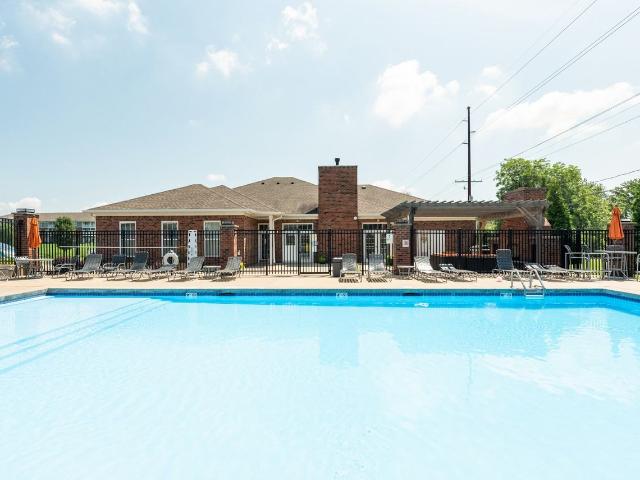 Oak Grove Crossing Apartments 3 Bedroom Apartment for Rent at 7133 Castle Way, Newburgh, IN 47630