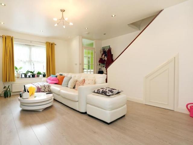 Oak Hill Crescent, Surbiton, KT6