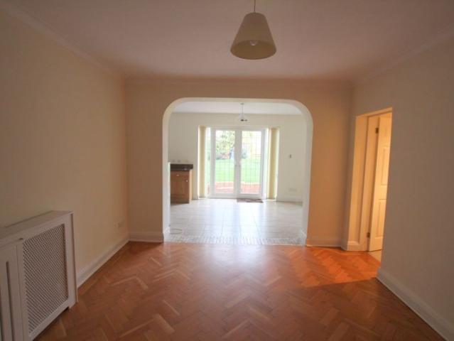 Oak Hill, Epsom
