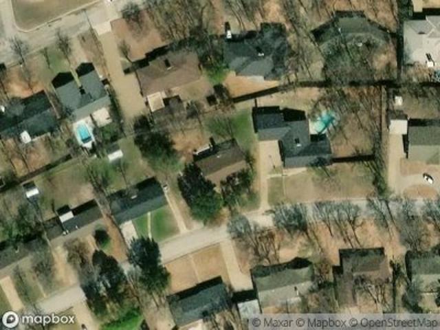 Oak Hills Dr