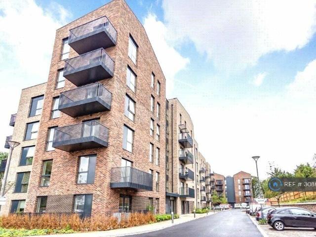 Oak Lodge, Watford, WD18 1 bed flat to rent £1,700 pcm £392 pw