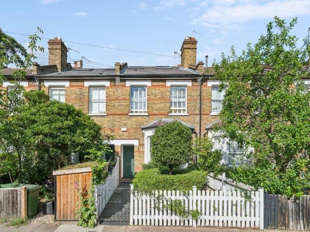 Oak Lane, Twickenham, TW1 4 bed terraced house to rent £5,500 pcm £1,269 pw
