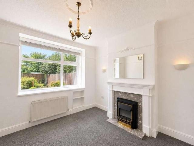 Oak Lane, West Bromwich, B70