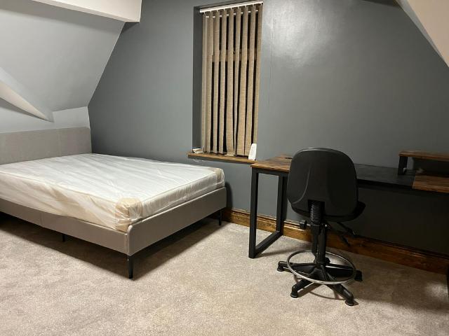 Oak Lane, Bradford BD9 1 bed in a house share to rent £450 pcm £104 pw