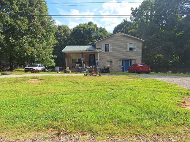 Oak Springs Rd