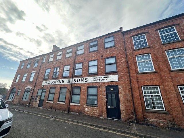 Oak Street, Northampton NN1, 2 bed maisonette to rent, £995 pcm | PrimeLocation
