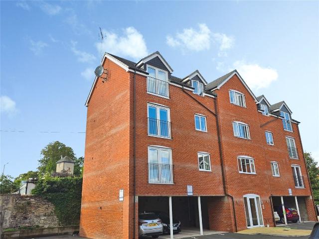 Oak Street, Oswestry, Shropshire SY11, 2 bed flat to rent, £775 pcm | PrimeLocation