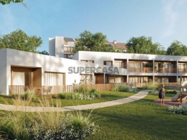 OAK Porto | T1+1 em último piso com varanda em condomínio privado na Boavista