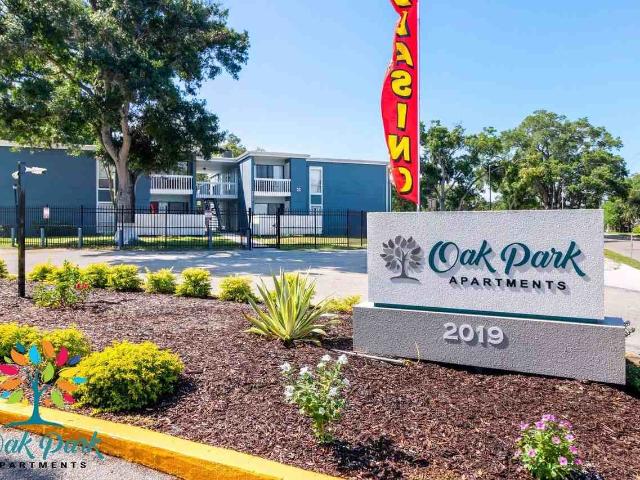 Oak Park Apartments 1 Bedroom Apartment for Rent at 2019 5th St W, Samoset, FL 34205 Samoset