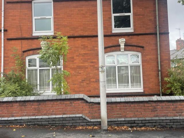 Oak Road, West Bromwich, West Midlands B70, 3 bed end terrace house to rent, £1,400 pcm | PrimeLocation