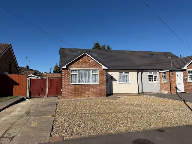 Oak Way, Bedfont, Feltham TW14, 3 bed semi detached bungalow to rent, £2,500 pcm | PrimeLocation