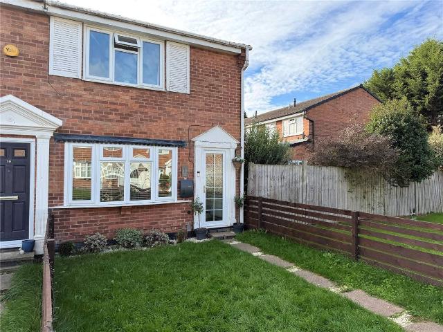 Oak Tree Close, West Bridgford, Nottingham, Nottinghamshire NG2, 2 bed terraced house to rent, £1,295 pcm | PrimeLocation