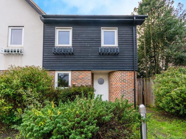 Oak Tree Gardens, Guildford GU1, 3 bed semi detached house to rent, £2,450 pcm | PrimeLocation