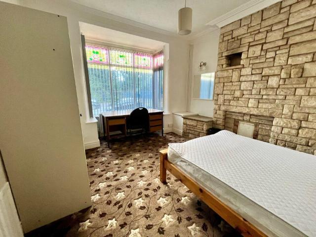 Oak tree lane, Birmingham B29 5 bed property to rent £1,995 pcm £460 pw
